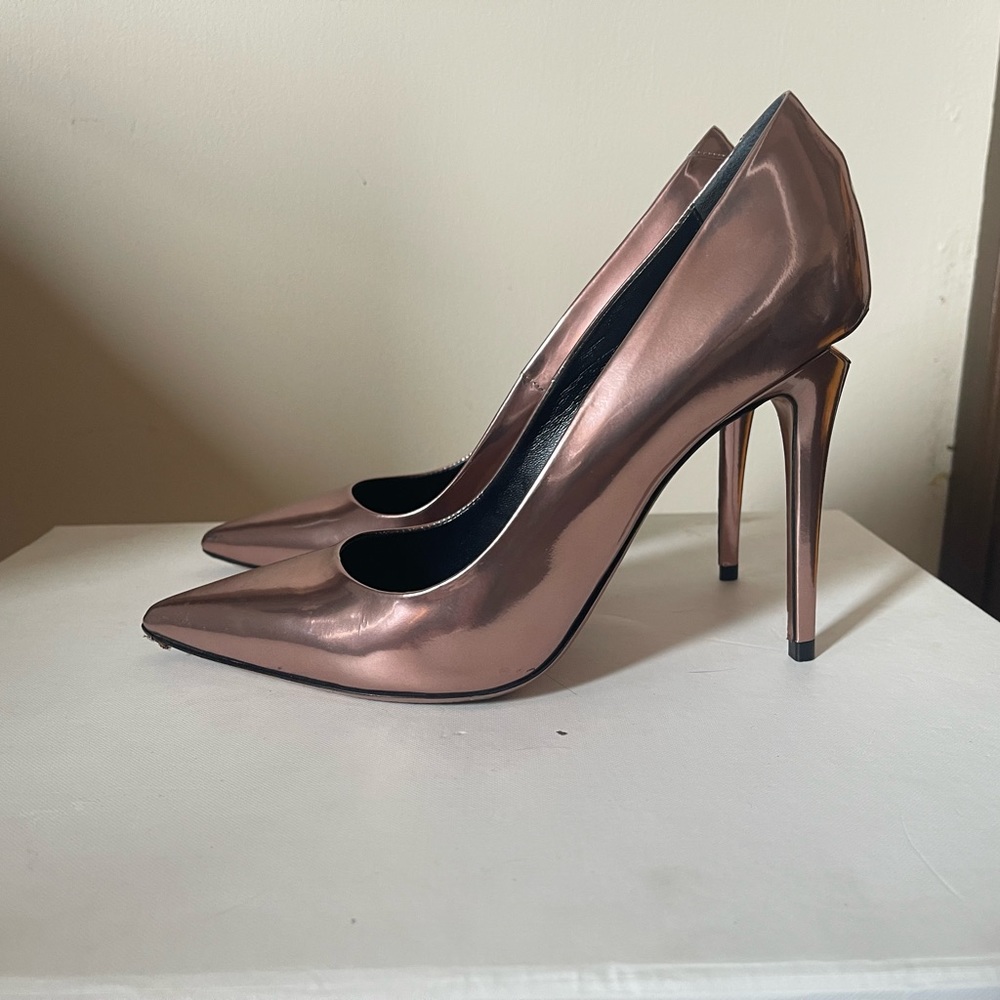 Alexander want rose gold heels size 38